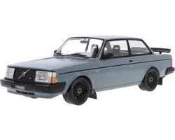 Volvo 240 Turbo 'Custom' 1985 - 1:18 - IXO Models