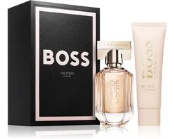 BOSS Women's BOSS The Scent For Her Festive Gift Set 30ml Eau de Parfum 50ml Body Lotion