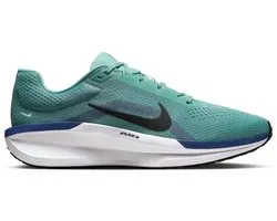 Nike winflo 11 mens hardloopschoen in de kleur zwart.