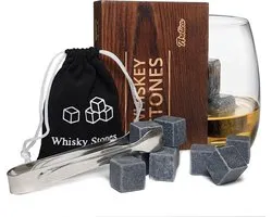 Aretica Whiskey Stones Gift box / Voor een echte whiskey on the rocks / Herbruikbare natuurstenen ijsblokjes / Ice cubes / Cadeau set in houten doosje / Ijsklontjes van steen - Set van 9 stuks