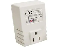 Verlagende Transformator 220/240V naar 110/120V - 50VA, Geschikt voor Laagvermogen Amerikaanse Apparaten, UK naar USA Stekker