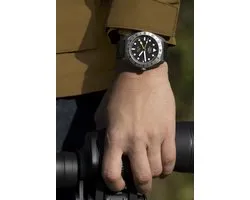 Timex Expedition Gmt Titanium Automatic Mechanisch Automatisch Horloge Zwart En Zilverkleurig Kast Gemaakt Van 100% Titanium En Een Armband Van 100% Siliconen 41 TW2W53000AJ