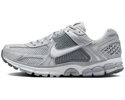 Nike - Zoom Vomero 5 - Sneakers - Grijs