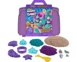 Spinmaster Kinetic Sand Shimmer – Zeemeerminkoffer – 907g origineel Kinetic Sand in 3 kleuren met 6 vormen en 1 schep