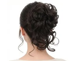 Koffiekleurige haar scrunchie met krullen – synthetische haarstuk knot – elastische haar elastiek bun extension – natuurlijk ogende opsteek haar accessoire voor dames