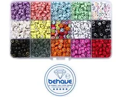 Behave Smiley Perles Set - Perles Emoji - Faire de la joaillerie à bricoler soi-même - Fil pour perles - 15 couleurs - DIY - 80 Perles par couleur - Total 1200 pièces