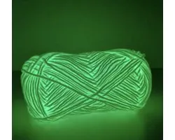 Glow in the Dark Wol Roze - Wool - Glow Wol - Blacklight - Lichtgevend - Garen - 53 meter lang - 2mm - Breien - Haken - Knutselen