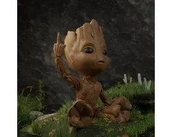 AnimalsAttitude – Middelgroot Boomkarakter Figurine met Middelvinger – 3D-geprint PLA Beeldje – Conversation-Worthy Gift