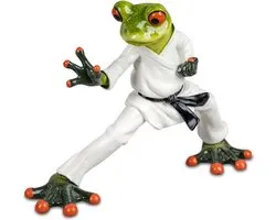 Beeldje kikker vechtsporter, judo teakwondo - polyresin groen 16 cm hoog