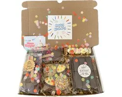 Verjaardag chocolade brievenbus cadeau - chocoladestick - marshmallows - cupcake