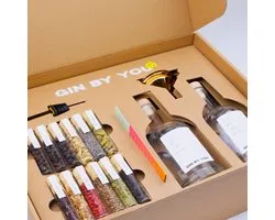 Gin By You® Premium Geschenkset - Gin Tonic Cocktail Gift Set - Kruiden Cadeau Box | Pakket om zelf gin te maken met beschrijfbaar etiket