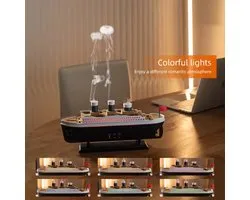 Luxe luchtbevochtiger Titanic Design - Titanic aroma diffuser - Air diffuser - Titanic cruiseschip lucht bevochtiger Met led verlichting en kwallenrook stand - 250 ml met afstandsbediening