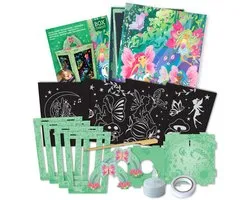 BOX CANDIY Feeën Lantaarn Kraskaart Set I Creatief Knutselpakket voor Kinderen met LED Licht I DIY Nachtlampje Maken met Regenboogkleuren I Cadeau voor Meisjes vanaf 6 Jaar