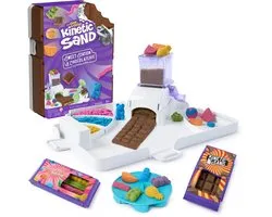 Spinmaster Kinetic Sand - Set de friandises avec 453 grammes de sable à modeler, boîte de rangement en forme de barre de chocolat et 8 outils et moules, thème nourriture de jeu et jouet créatif sensoriel