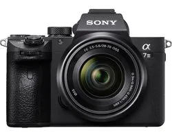 Sony A7 III Boîtier + 28-70mm - Noir