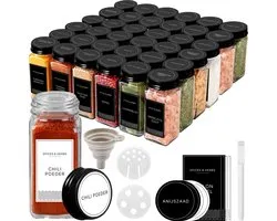 S.old 36 Glazen Kruidenpotjes Vierkant met Deksel en Stickers - Kruidenstrooier - Spice Jars - Complete set met 2 Soorten Strooideksels, Voorbedrukte Stickers en Trechter - 120 mL