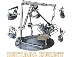 Motor - monteur - metaal kunst - metaal beeld- automonteur - het best cadeau - uniek - verjaardag - sport - sinterklas gift-kerst-geschenk