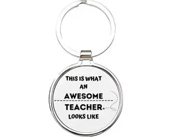 Akyol - this is what an awesome teacher looks like Sleutelhanger - Leraar - de leukste leraar - docent - lesgeven - werk - collega - beste ooit - cadeau - verjaardag - kado - geschenk - gift - verrassing - welkomst cadeau - afscheid - 4 x 7,5 CM